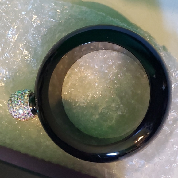 New Hillside kit black round bangle bracelet flask with rhinestone top - Picture 3 of 7